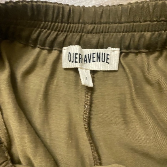 Djerf Avenue Ash on the go pants - Picture 3 of 3